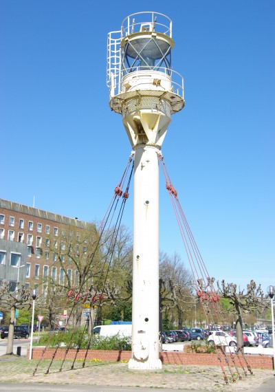 Lampe des Feuerschiffs Kiel vor dem Schiffahrtsmuseum in Kiel